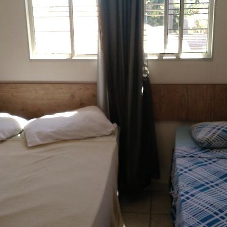 Dormitorio Canarinho Гояния Экстерьер фото